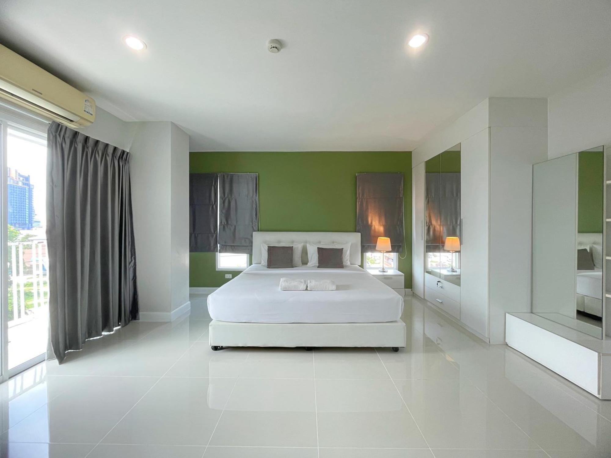 Hotel Baan Pattaya By Sabai Exterior foto