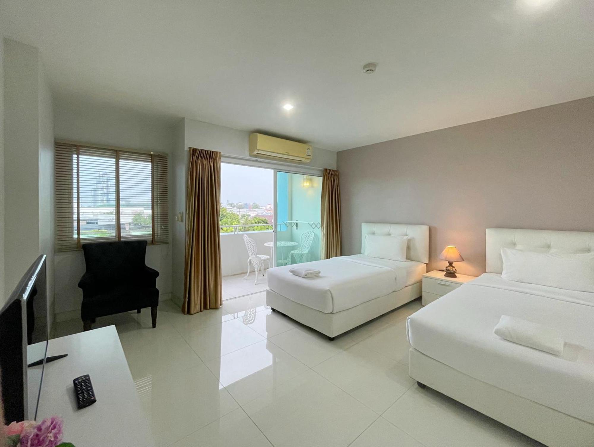 Hotel Baan Pattaya By Sabai Exterior foto